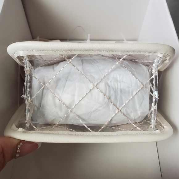 STEVE MADDEN vanilla cream 2 piece bwebber set - Picture 5 of 7